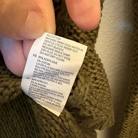 RDI V-Neck Green Knit Sweater with Brown Elbow Patches Size Small Dark Academia - Picture 6 of 6